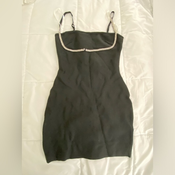 Pollie Mini Dress in Black
superdown - Picture 2 of 7